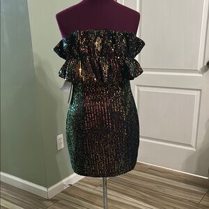 DO+BE Black and Green Off-Shoulder Bodycon Mini Dress